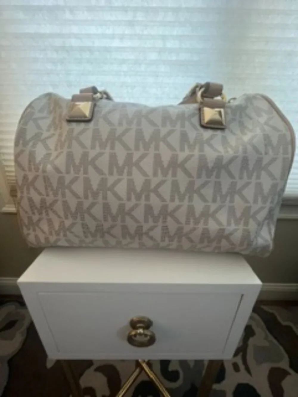 Michael Kors Grayson Medium Satchel – Vanilla